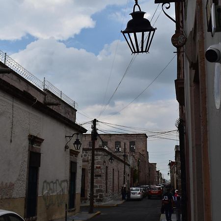 El Suburbio - Serapio Rendon Morelia Exterior photo