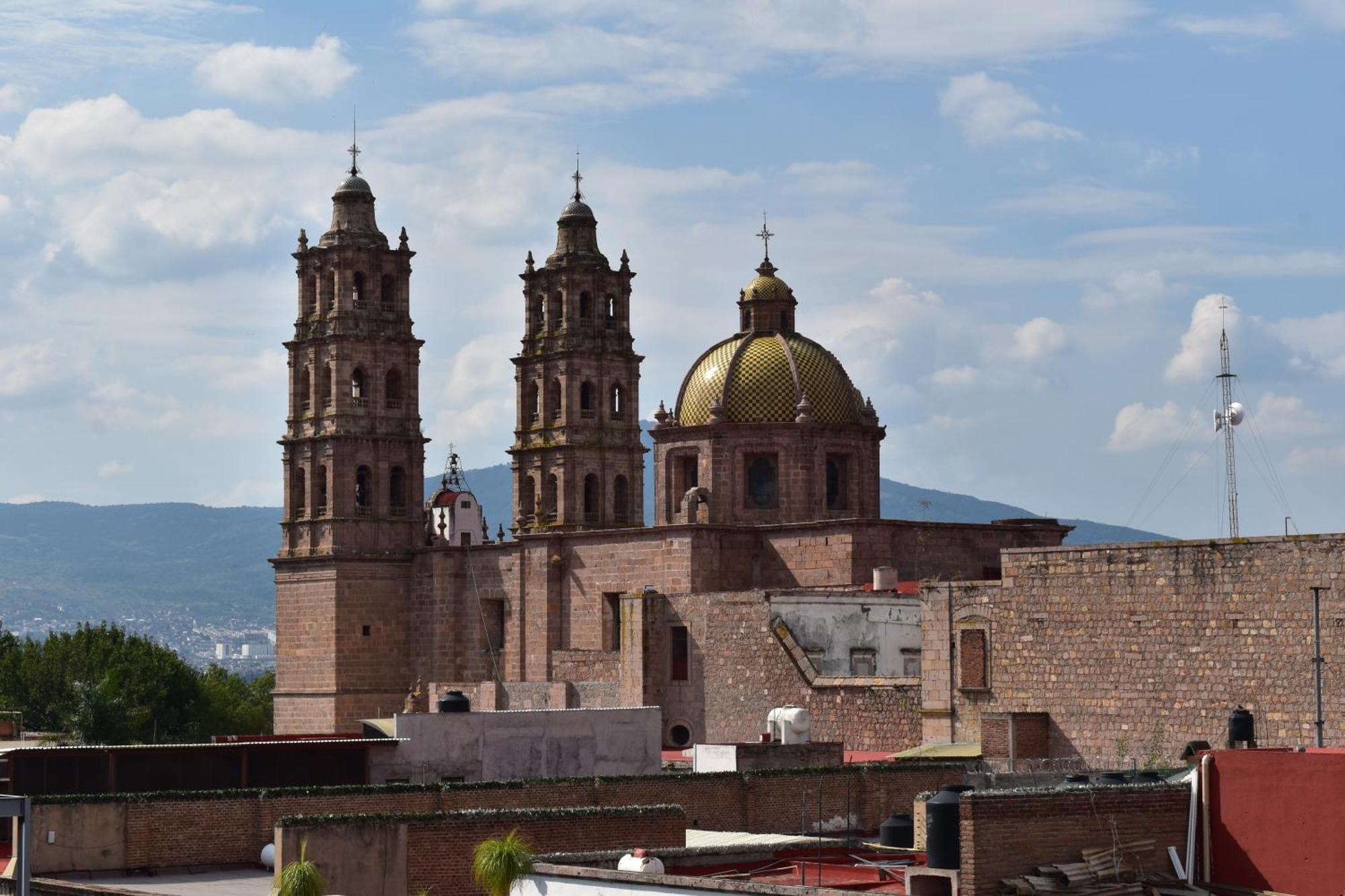 El Suburbio - Serapio Rendon Morelia Exterior photo