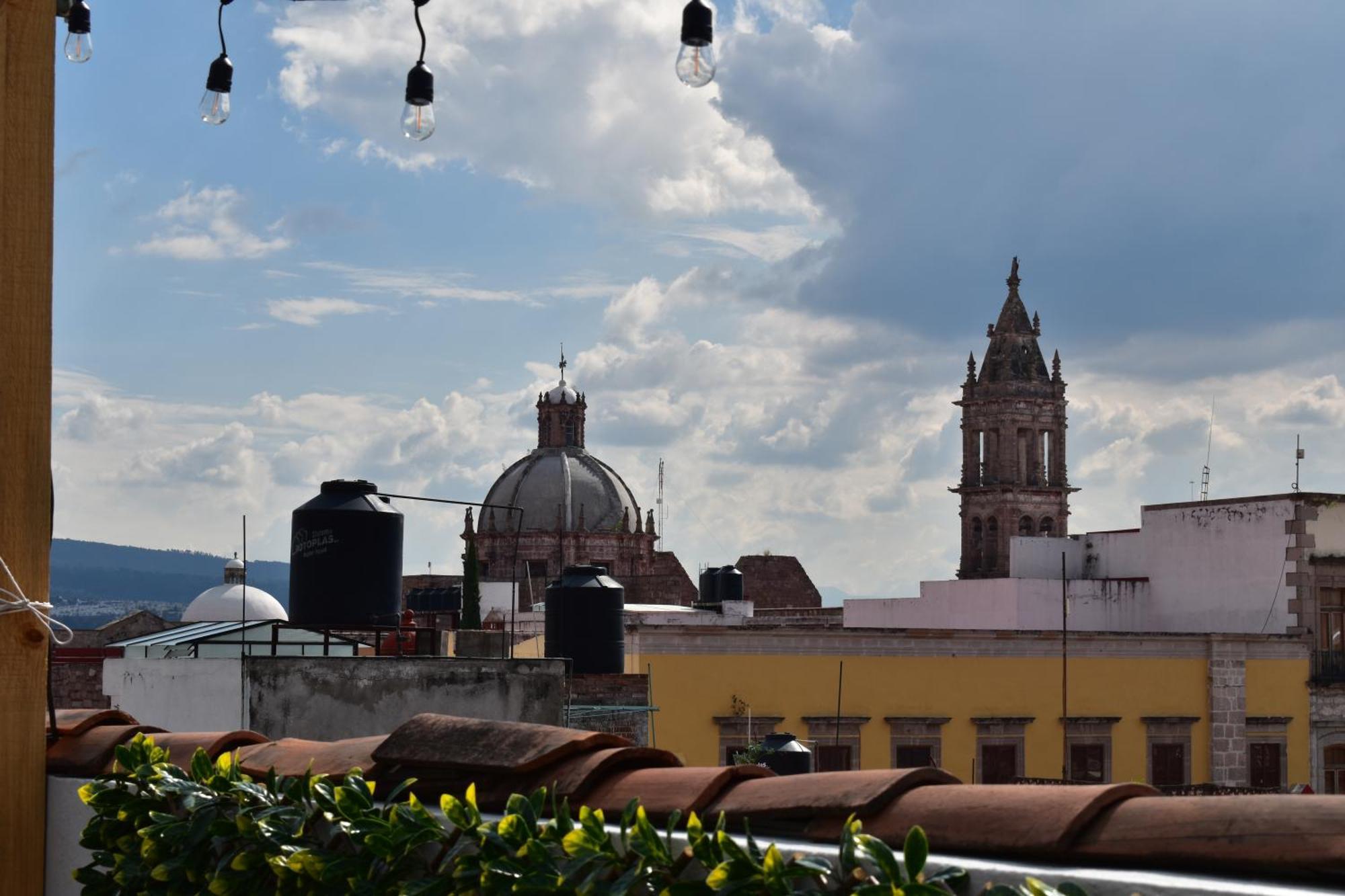 El Suburbio - Serapio Rendon Morelia Exterior photo